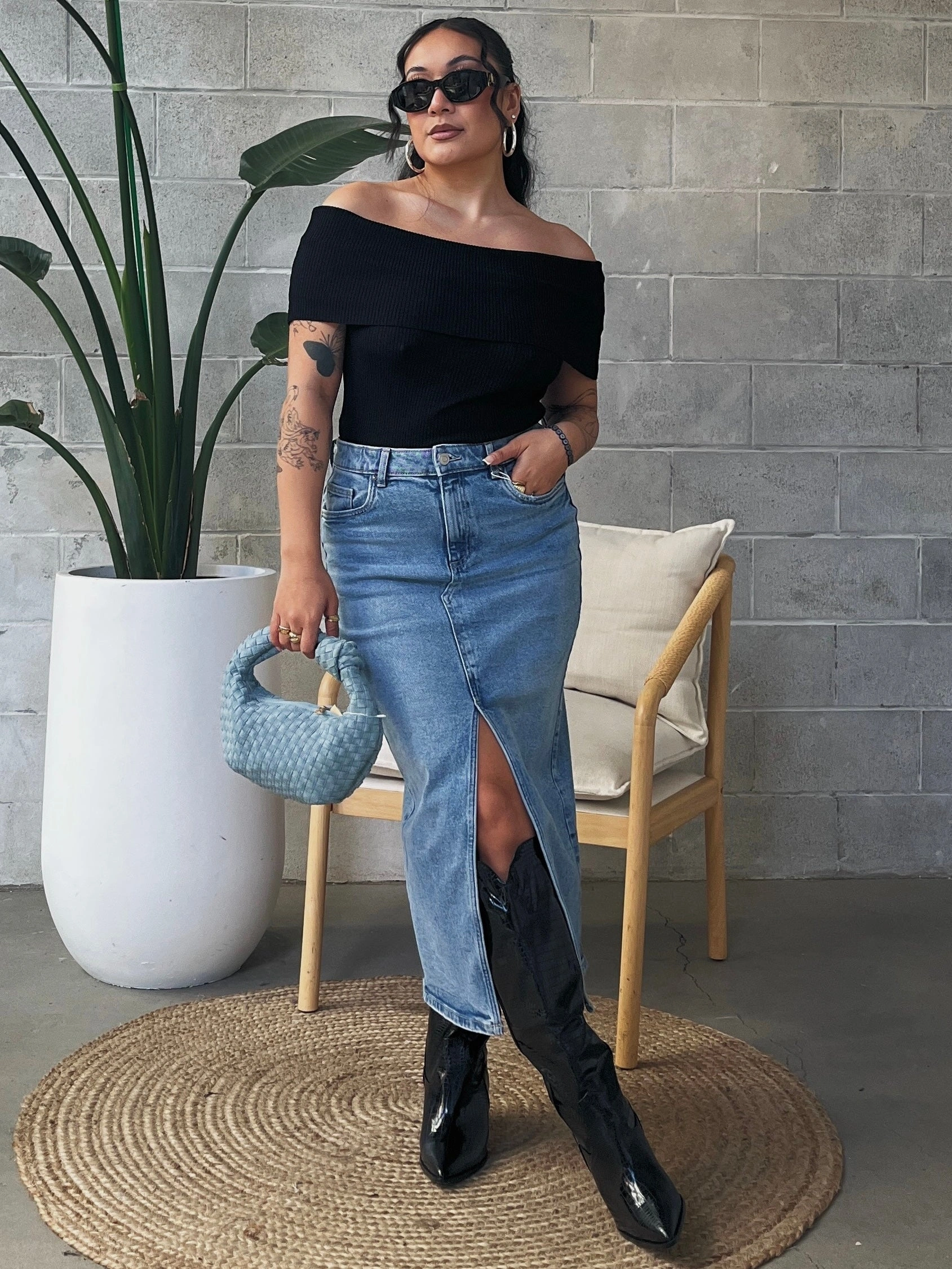 VERO MODA'dan Omuz Detaylı Karter Kazak: Şıklığın Yeni Tanımı! Tarzına Renk Kat!
